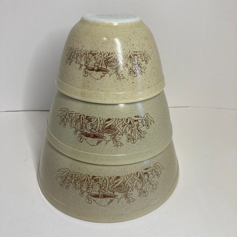 Vintage Pyrex Forest Fancies Mushroom #403 #402 #401 Nesting Mixing Bowls Set 3